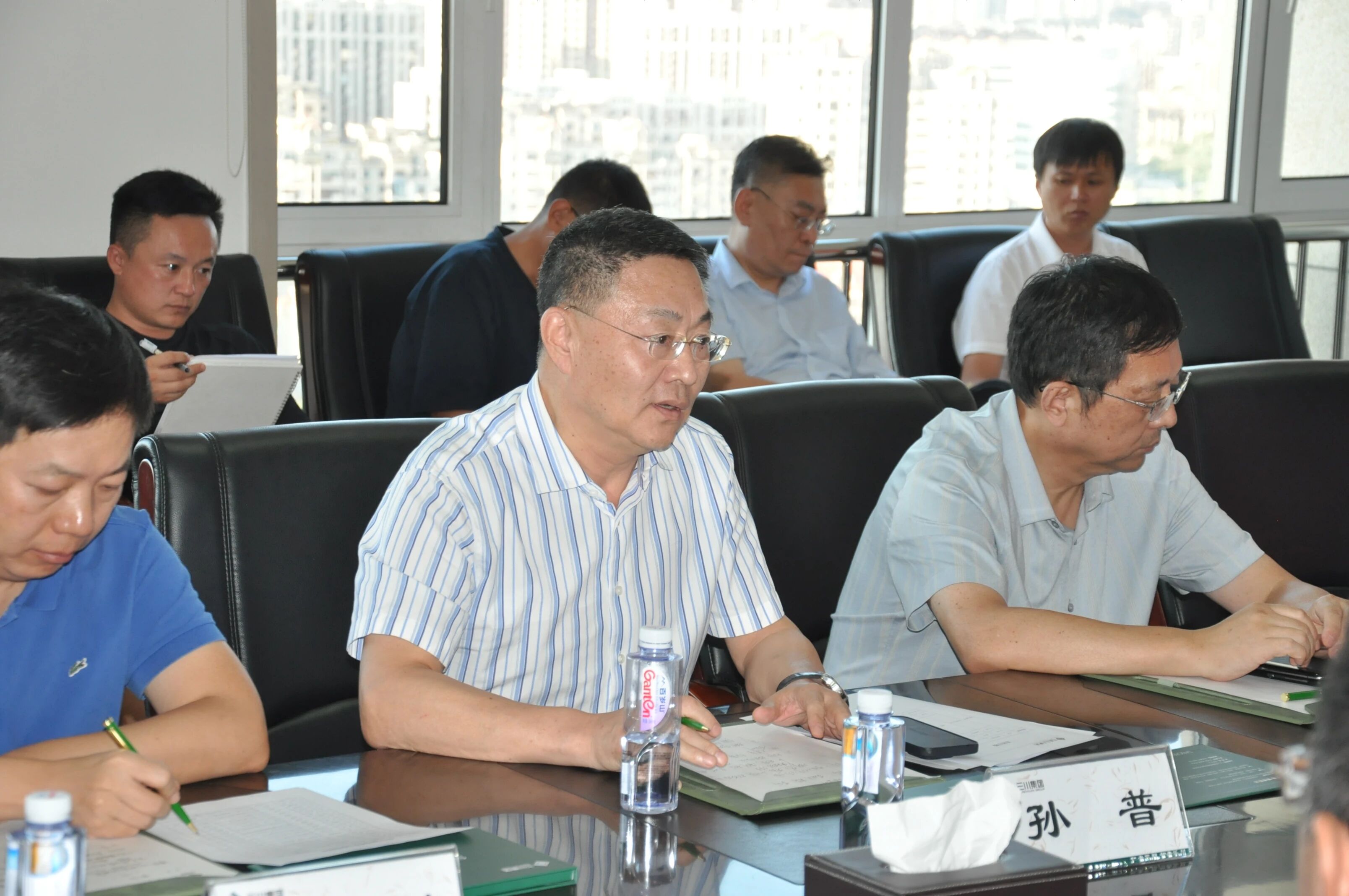 资源融合，深入合作——大连市建筑装饰行业协会组织部分会员参观走访大连三川建设集团(图3)