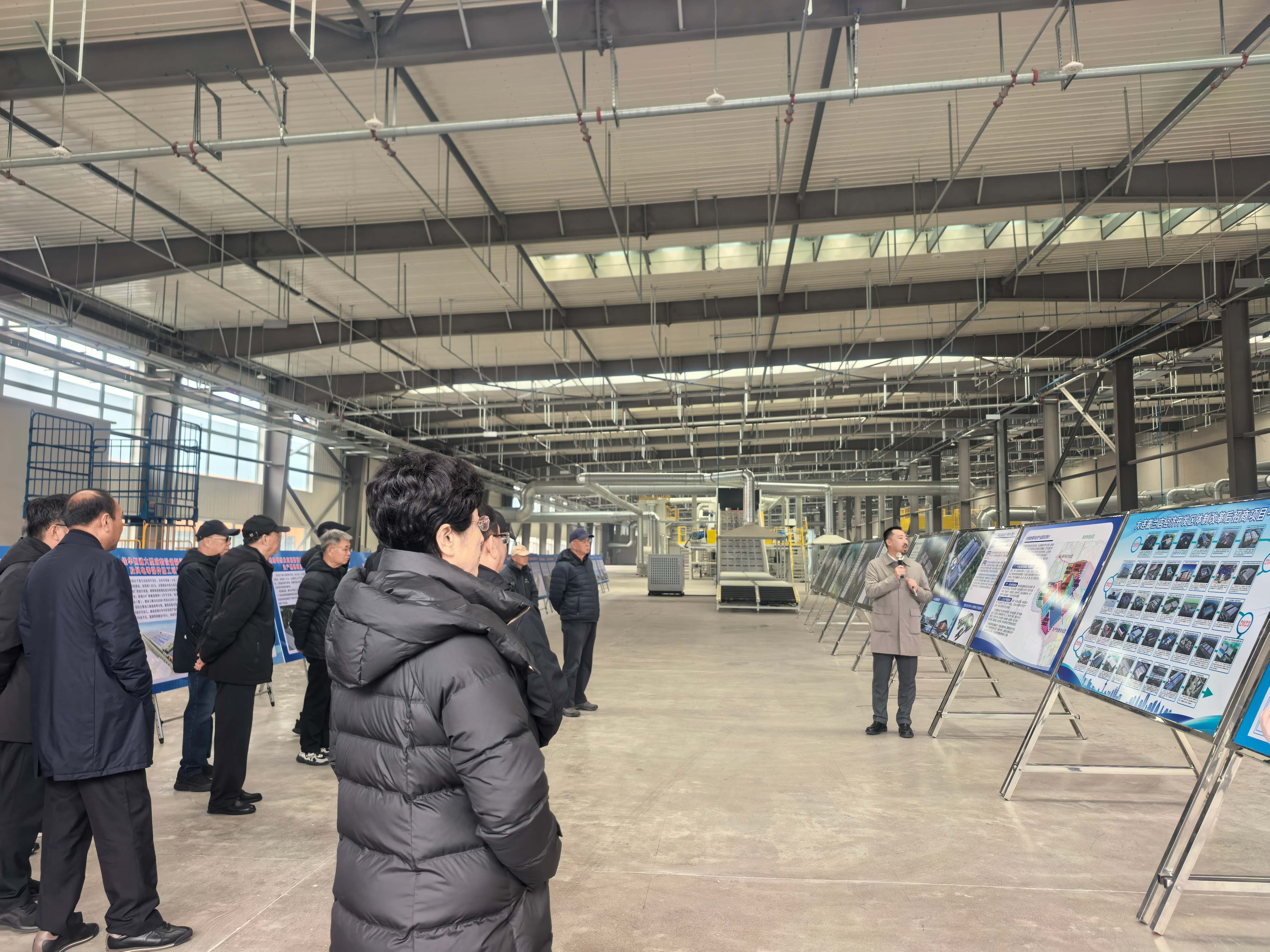 大连市老干部调研大连三川集团循环经济产业园 点赞绿色发展新实践(图4)